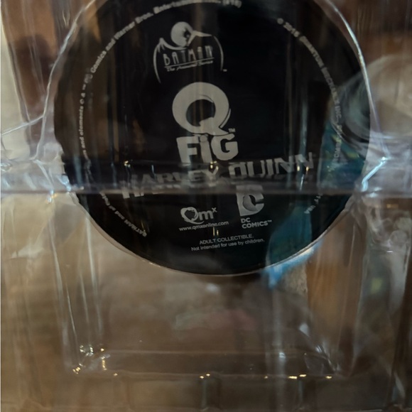 Loot Crate Harley Quinn FiG Batman Suicide Squad Collectible 2018 - Picture 6 of 6